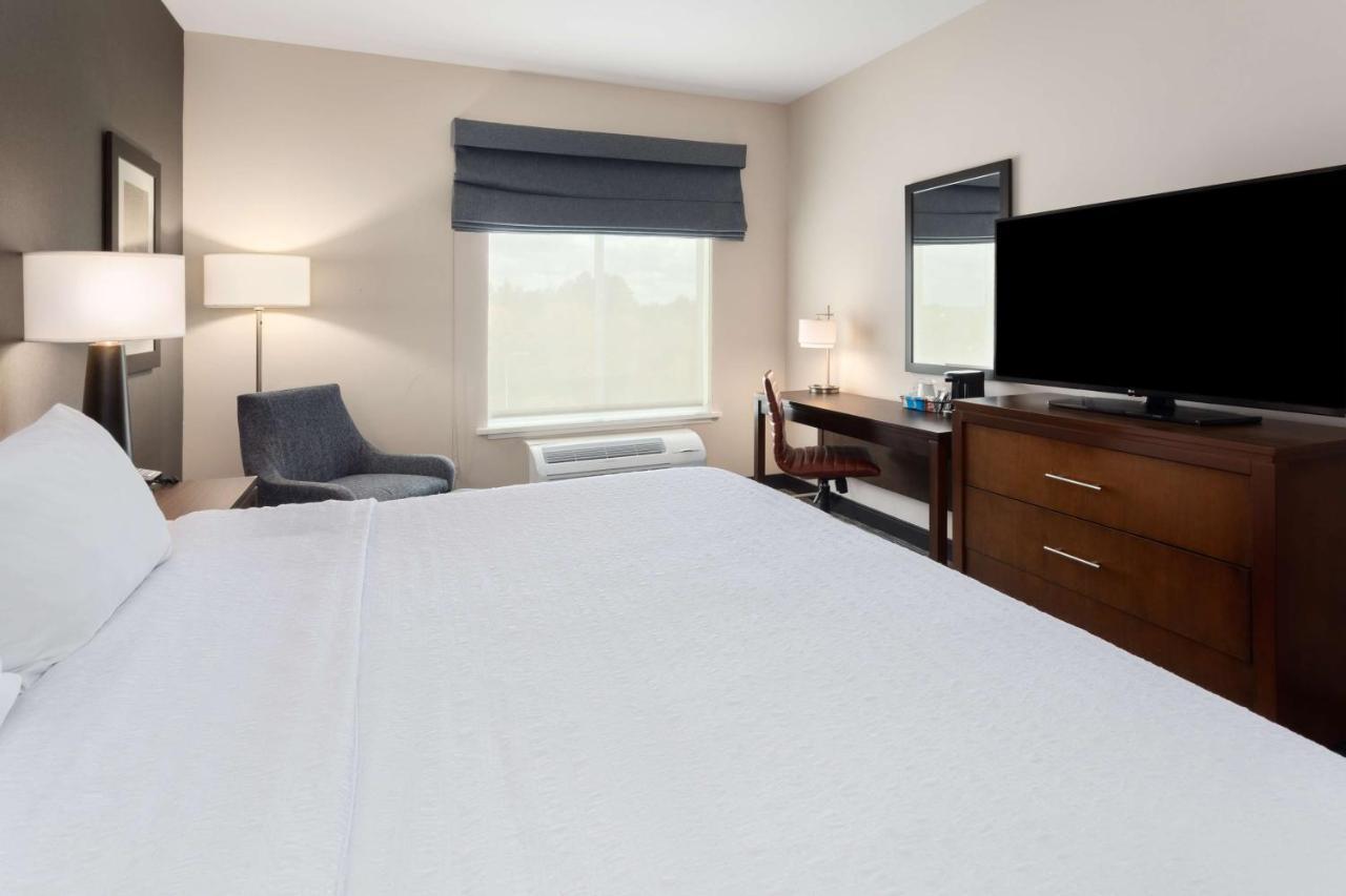 Hampton Inn By Hilton Nashville Airport Century Place Nashville