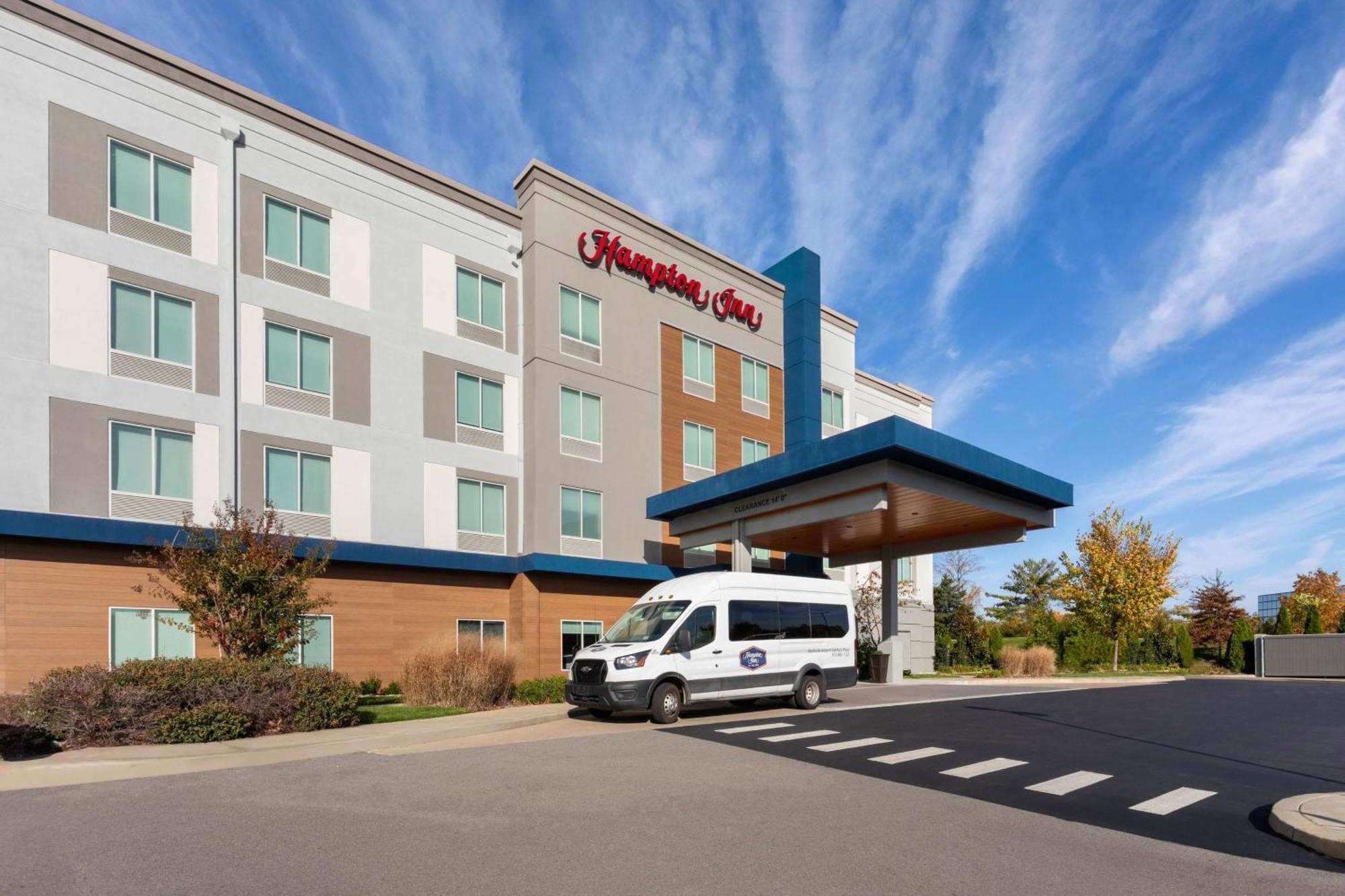 Hampton Inn By Hilton Nashville Airport Century Place Hotel Nashville
