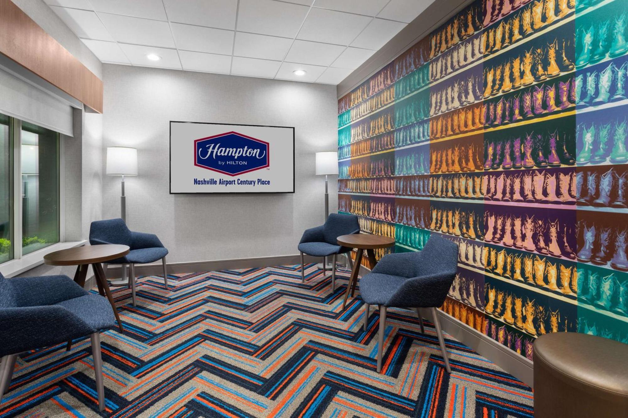 Hotel Hampton By Hilton Airport Century Place